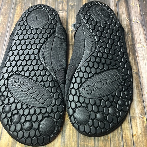 FITKICKS Women's Foldable Active Lifestyle Minimalist Barefoot Footwear - Picture 3 of 4